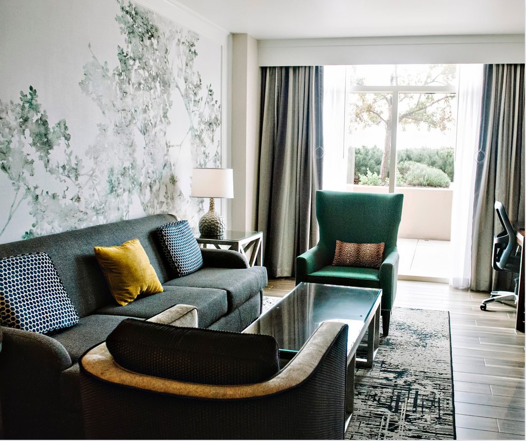 It's giving ✨relaxing vibes only ✨ Come enjoy a room with a suite view of our Terrace! 

#views #terrace #groveboise #downtown #boise