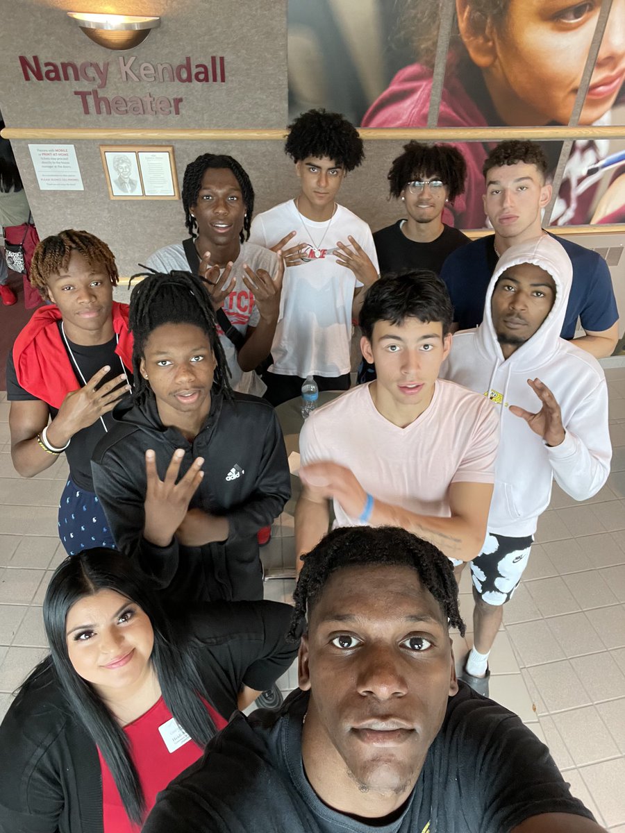 Look who’s here 👀👀