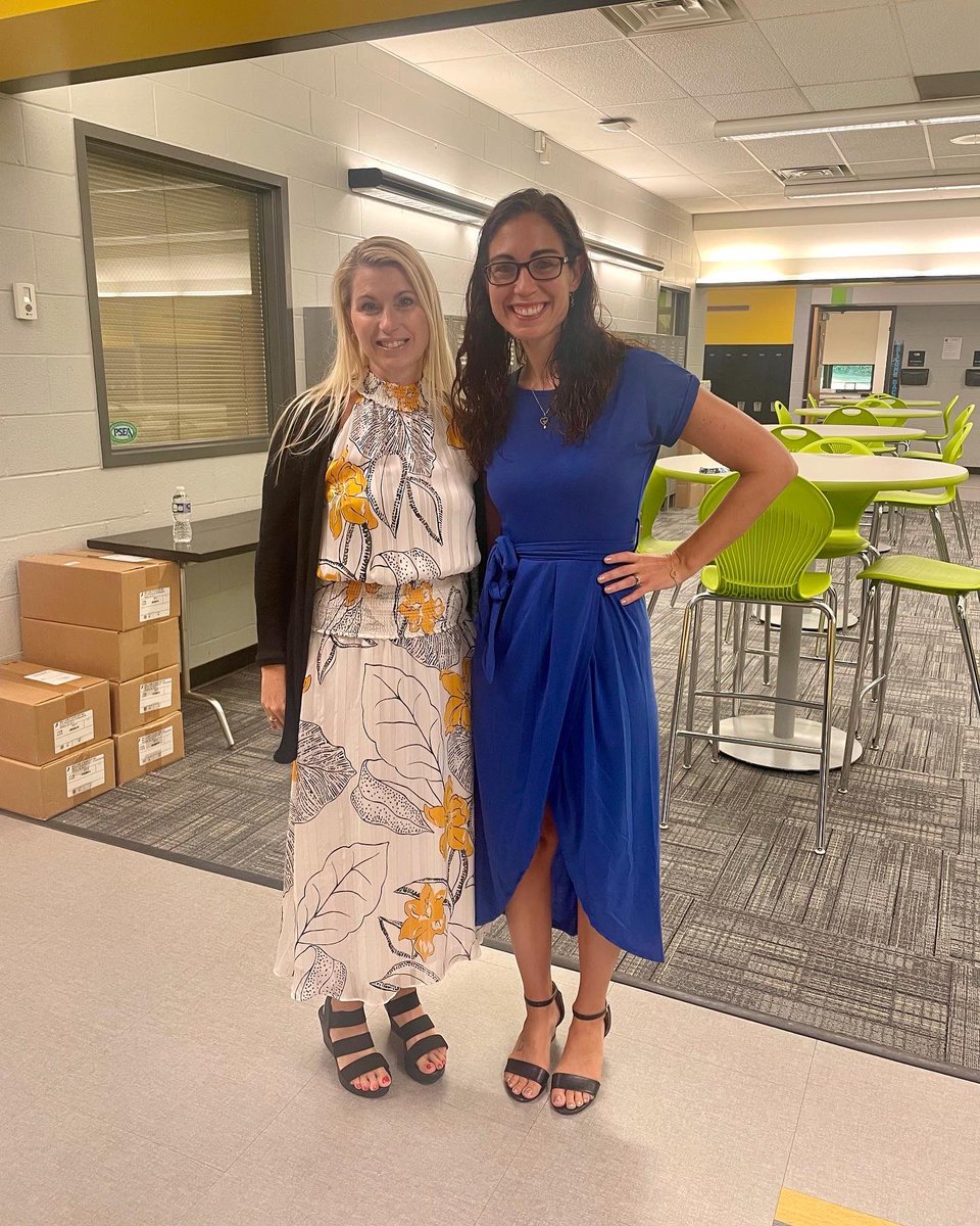 christiansenj21's tweet photo. Day 1 with one of my favorite people!! πβ€οΈ So blessed to have started every school year so far in my full-time teaching career with you by my side!! π€π @StaceyJ51596184 @MontourSD @DEWMiddleSchool #MontourProud #MontourFamily https://t.co/zvaIEHyGKz
