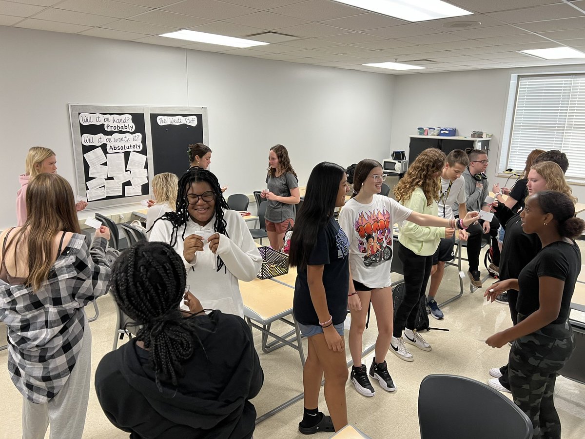 MrsStantliff's tweet photo. Today in journalism, we did some test prep using a quiz quiz trade activity for our end of unit exam! Studying can be fun when you are up and moving and getting to interact with classmates! @SouthWarrenHigh https://t.co/9LNBRFxHXi
