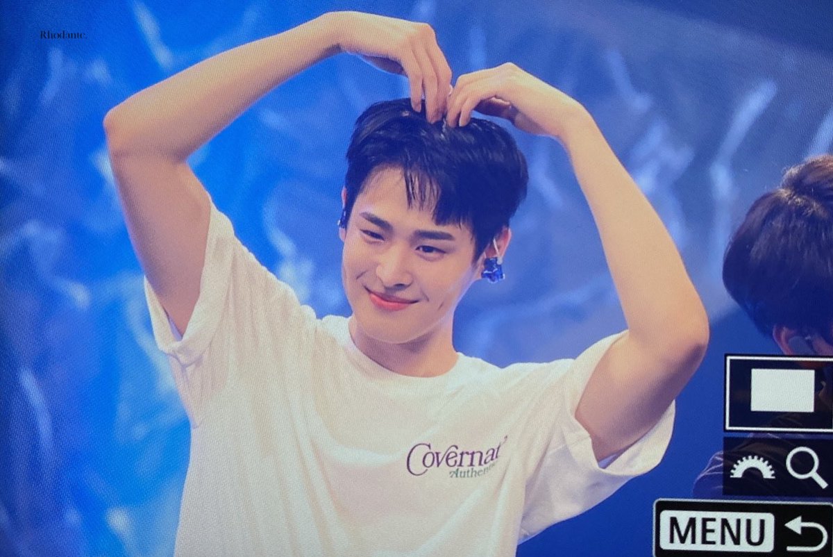 Rhodante_1109's tweet photo. 220825 도쿄 팬 콘서트 2부 최병찬 Preview 💕

2부도 왕 귀여운 하트ㅠㅠ❤️

#최병찬 #병찬 #빅톤 #VICTON
#BYUNGCHAN  #CHOIBYUNGCHAN
#Chaos #Stupid_Oclock #스투핏_어클락 https://t.co/qr3C05n0Uk
