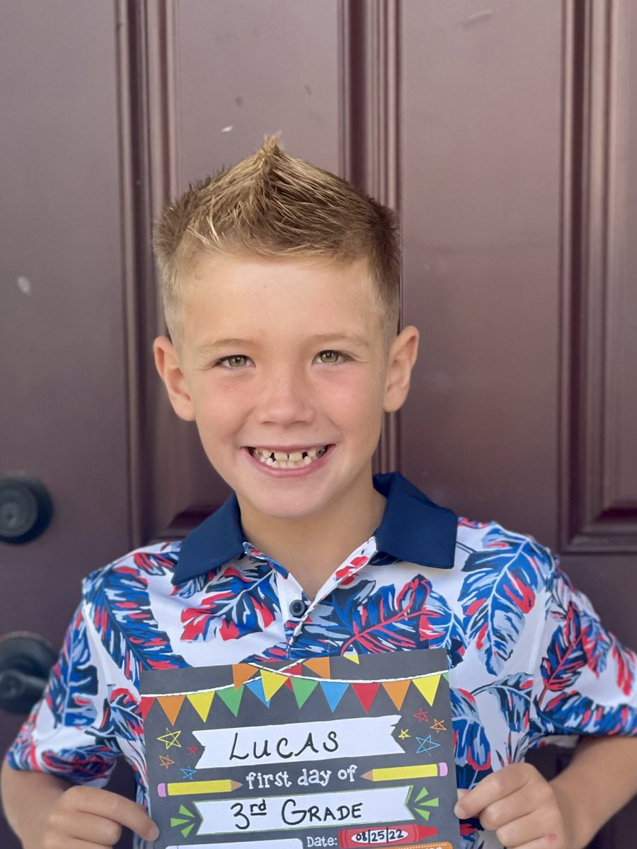 christiansenj21's tweet photo. Lily - Kindergarten ππ ; Lucas - 3rd Grade ππ How time flies!! πβ€οΈ To an AMAZING school year!! ππ #MontourFamily #MontourProud @MontourSD @GinaTirone1 https://t.co/879Z8wPKre