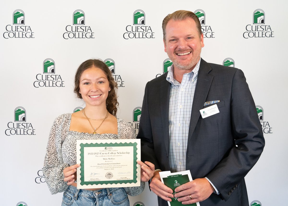 For the 2022-23 academic year, generous donors helped to award 527 scholarships to 409 Cuesta College students totaling $437,935 – a 22% increase from last year and the highest amount in college history. Find your picture at bit.ly/ccscholarshipr…