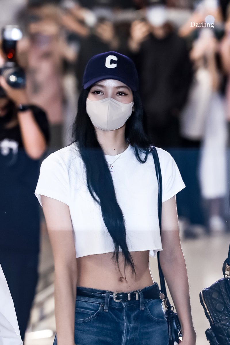 220825 - ICN

Long black hair 🖤
I am fond of it.

#리사  #BLACKPINK   #블랙핑크 #PinkVenom <a href="/BLACKPINK/">BLACKPINKOFFICIAL</a>