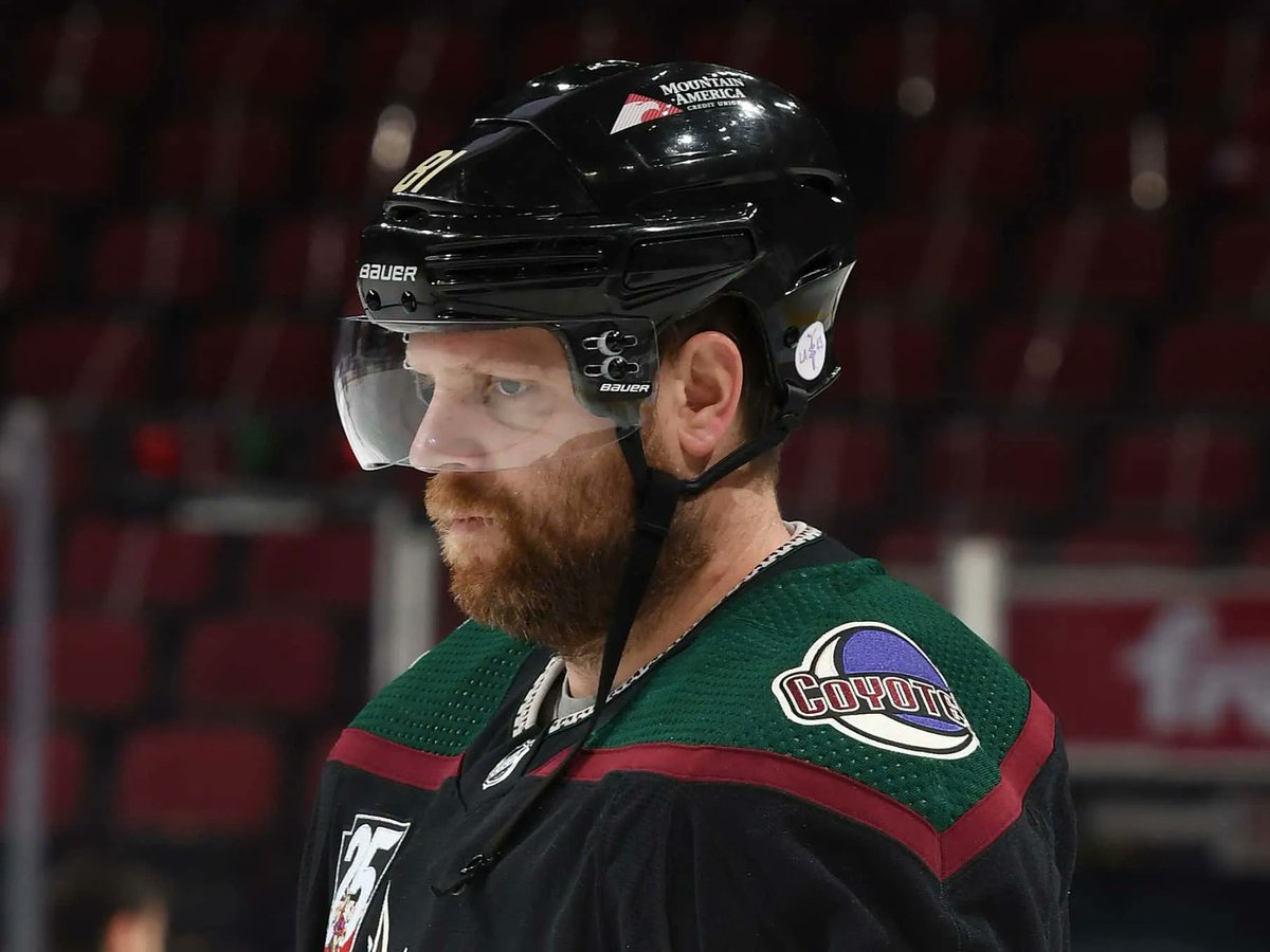 Phil The Thrill Is Heading To Vegas, Fire Up Those Glizzies On The Strip barstoolsports.com/blog/3430089/p…