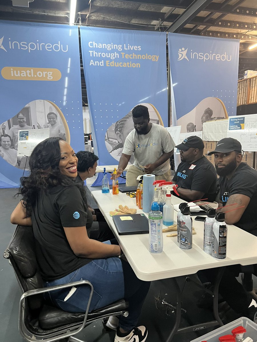 So today ATL Blitz did a thing! We partnered w/<a href="/inspireduATL/">Inspiredu</a> <a href="/SoutheastStates/">Southeast States</a> #attbelieves and helped refurbish computers! Great opportunity with great people #southeasteLITE
