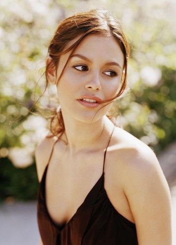 Happy birthday Rachel Bilson 