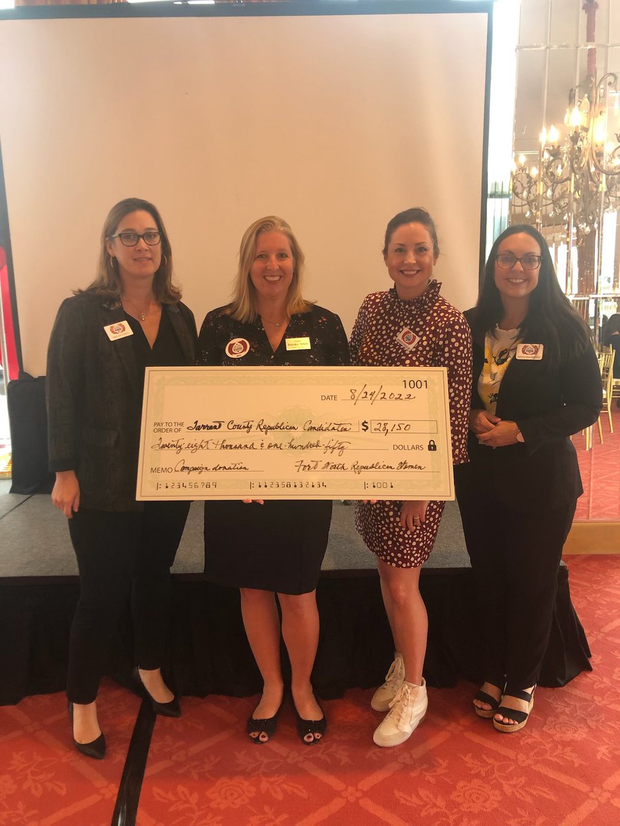 jennifercrossl5's tweet photo. So proud to be a @FWRepWomen supporting our local candidates. Our club donated the most in Tarrant County!!! ❤️🤍💙 #bffprogram @JudgeBrookAllen https://t.co/zjbAVnZzwd