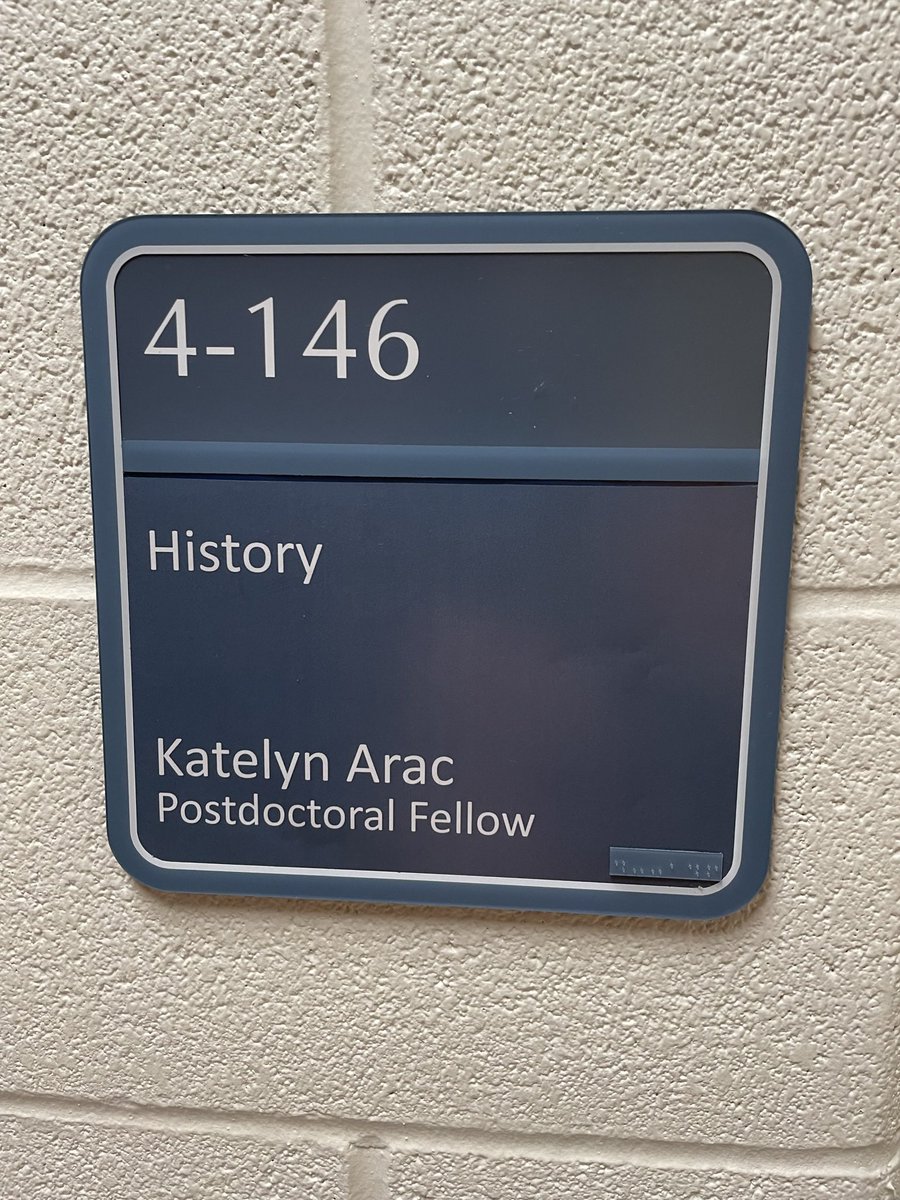 New job, new space! Excited to be a part of the WLU community and the EDI office working on the Laurier Legacy project!