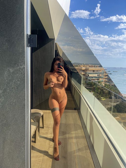 Sunkissed ☀️ https://t.co/bABXaqqBoB