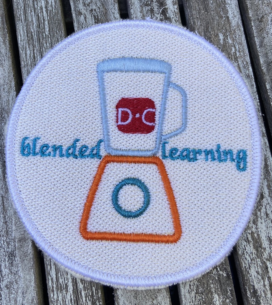 Petrabhd's tweet photo. Aanstaande woensdag in gesprek met nieuwe docenten @DrentheCollege . Als #DigiCoach zal ik het met ze hebben over #BlendedLearning, @msteamstips en over onze nieuwe #ELO @itslearningNL . Hier mijn fysieke voorbereiding https://t.co/9kluK3YP4G