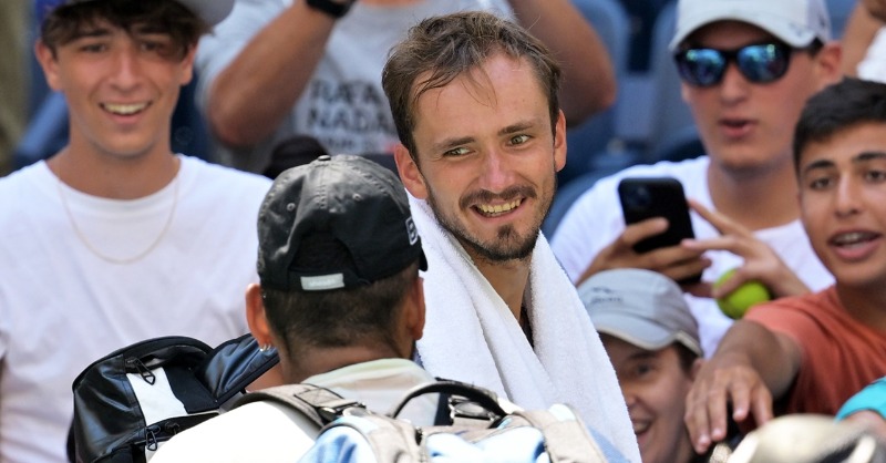 usopen's tweet photo. Daniil on the top half, Rafa on the bottom.

The #USOpen men's singles draw is here.