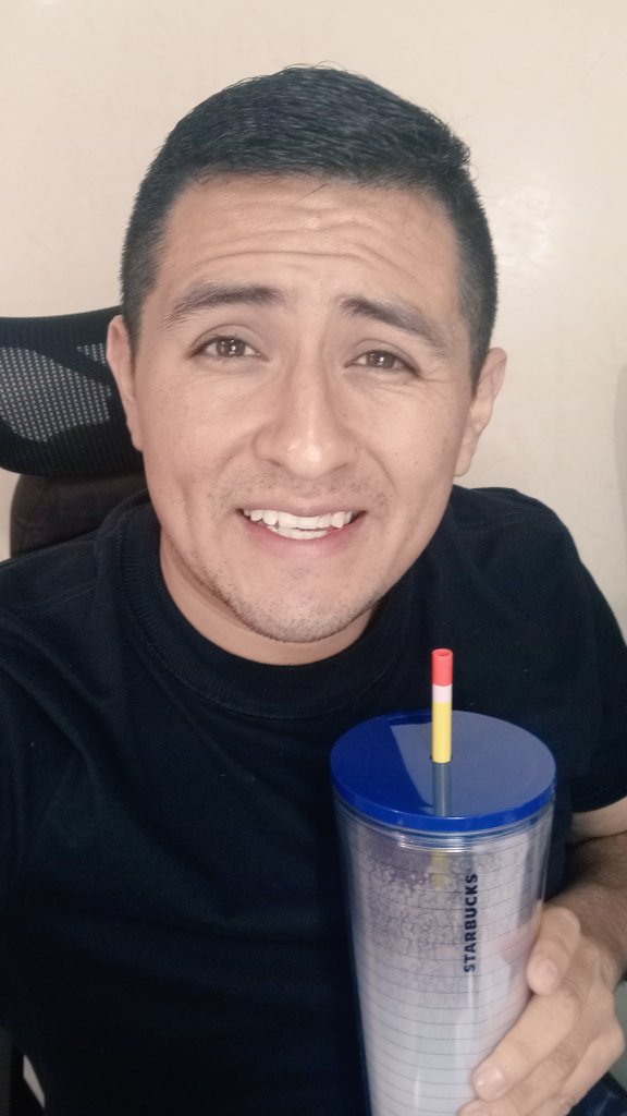 talsoltero's tweet photo. Recuerden amigos: 🤓
Que tengas amores de sobra y no sobras de amor. ❣️♥️💌
Ya me respira el fin de semana.... 
#Jueves #UnTalSoltero #gayboy https://t.co/PkZ8KLNF5z