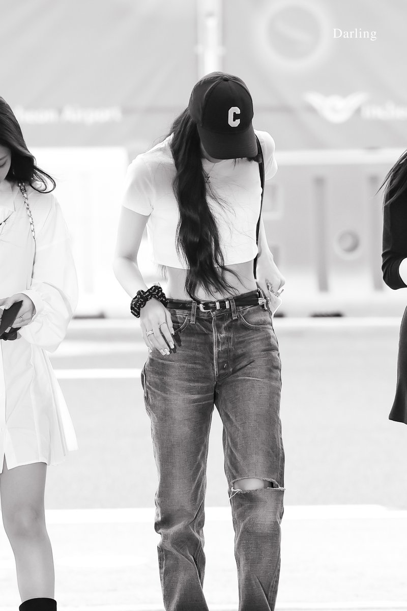 220825 - ICN

black 🖤

#리사  #BLACKPINK   #블랙핑크 #PinkVenom 
<a href="/BLACKPINK/">BLACKPINKOFFICIAL</a>