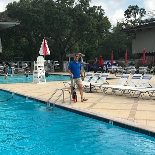 LucasFirminPool's tweet image. We do a lot of residential jobs, but #commercialpool work is right in our wheelhouse as well! Here, Lucas is measuring the pool at the Bocage Racquet Club for a #replaster.