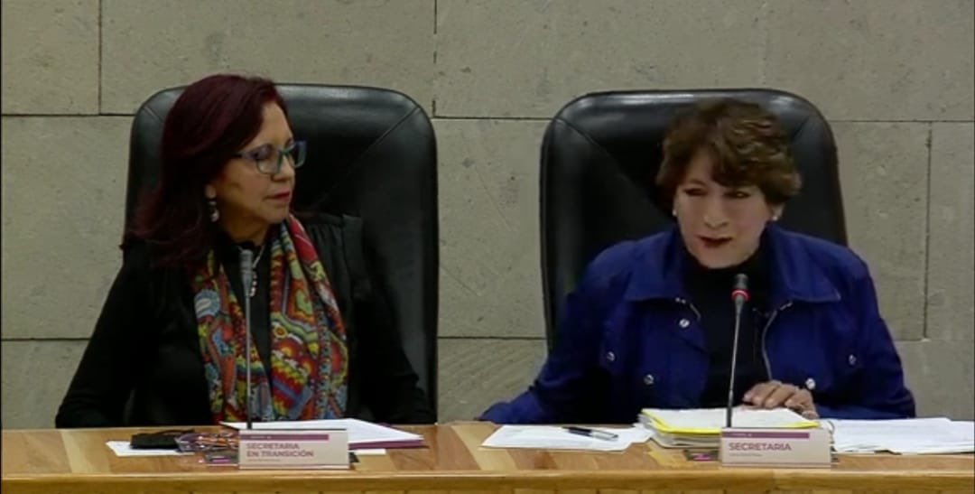 SEPHidalgo's tweet photo. Atendiendo la política de articulación entre el estado y la federación instruida por @omarfayad, @atilanorp, participa en la LV Reunión del CONAEDU, para establecer acciones que permitan un inicio del ciclo escolar seguro y armónico.
@SEP_mx 
@delfinagomeza 
@letamaya https://t.co/PT6iaiQOjh