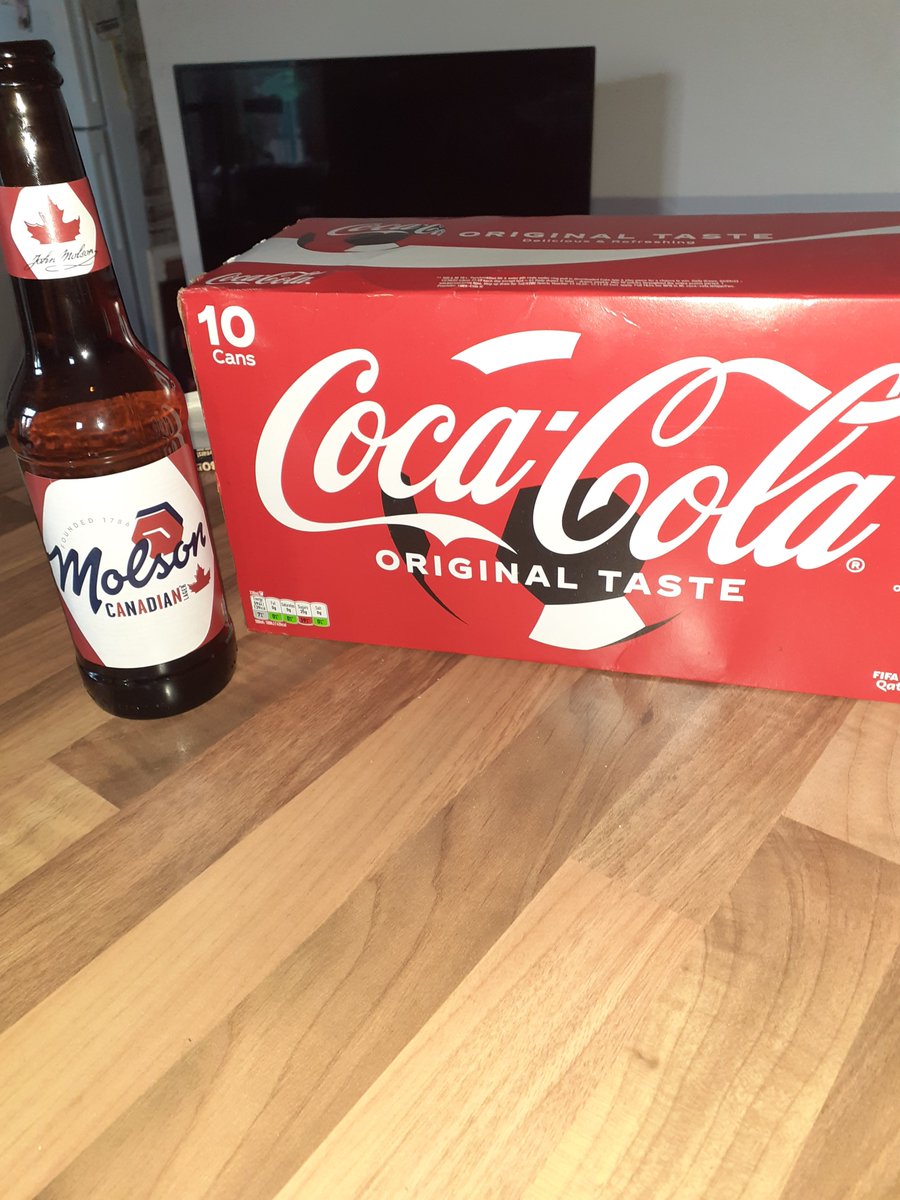 Pamelag69206341's tweet photo. Going mad on the coke 😤 😤 tonight .... https://t.co/BUWyyhFyFZ
