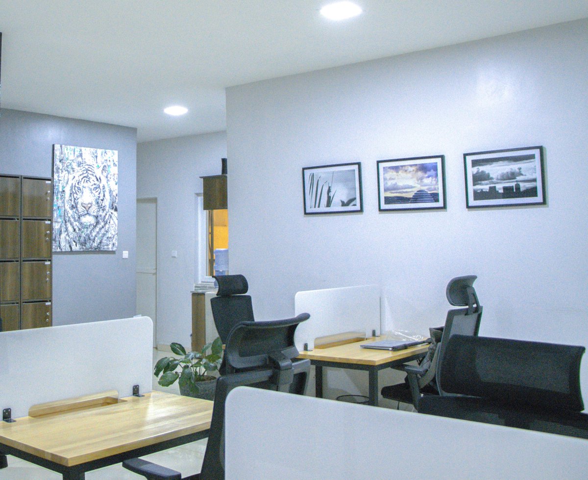 ImiziWorkspace's tweet photo. Your workspace should always trigger creative thinking and innovation.
Join us today to enjoy the inspiring spaces of IMIZI workspace.
Contact : 0781 029 309

Art by @bwizaart.center @HabyarimanaIddy 
Chair by @IrizaLtd 

#RwOT  #Imiziworkspace https://t.co/QYQMPW2Mo2
