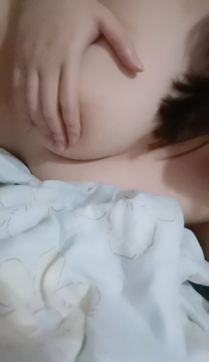 dddsexy's tweet photo. #做爱 #女大学生 #淫女 #文爱 
痒痒~
想看哥哥喘着产牛奶🥛 https://t.co/g1SLpPHwrt