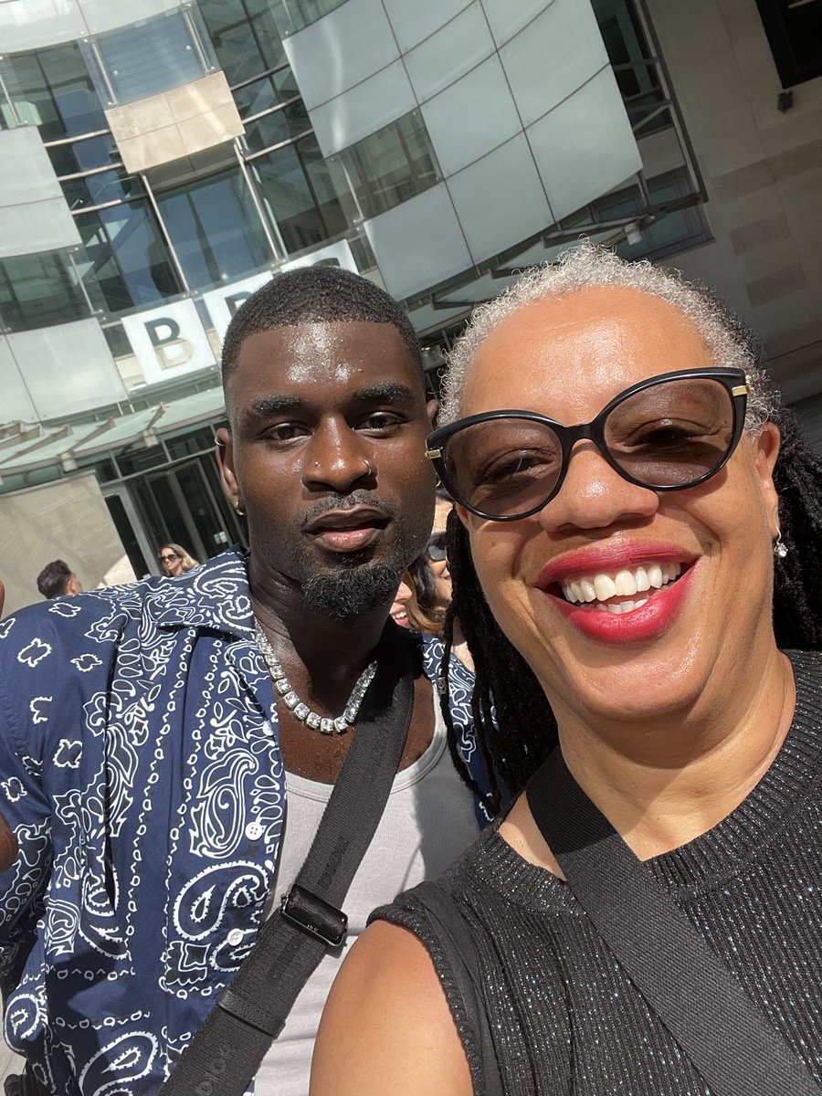 Originlbarbie's tweet photo. Not my mum having a mini photoshoot with Dami…HOW CUTE IS THIS 🥹!! https://t.co/5I14jZOWr2