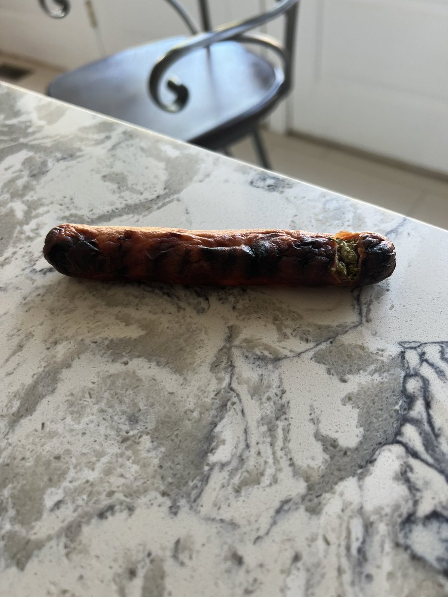 PFTCommenter's tweet photo. Drinking beer out of a hot dog is cool but have u ever smoked a bowl out of one? The Pot Dog https://t.co/jOqlgtrq3y