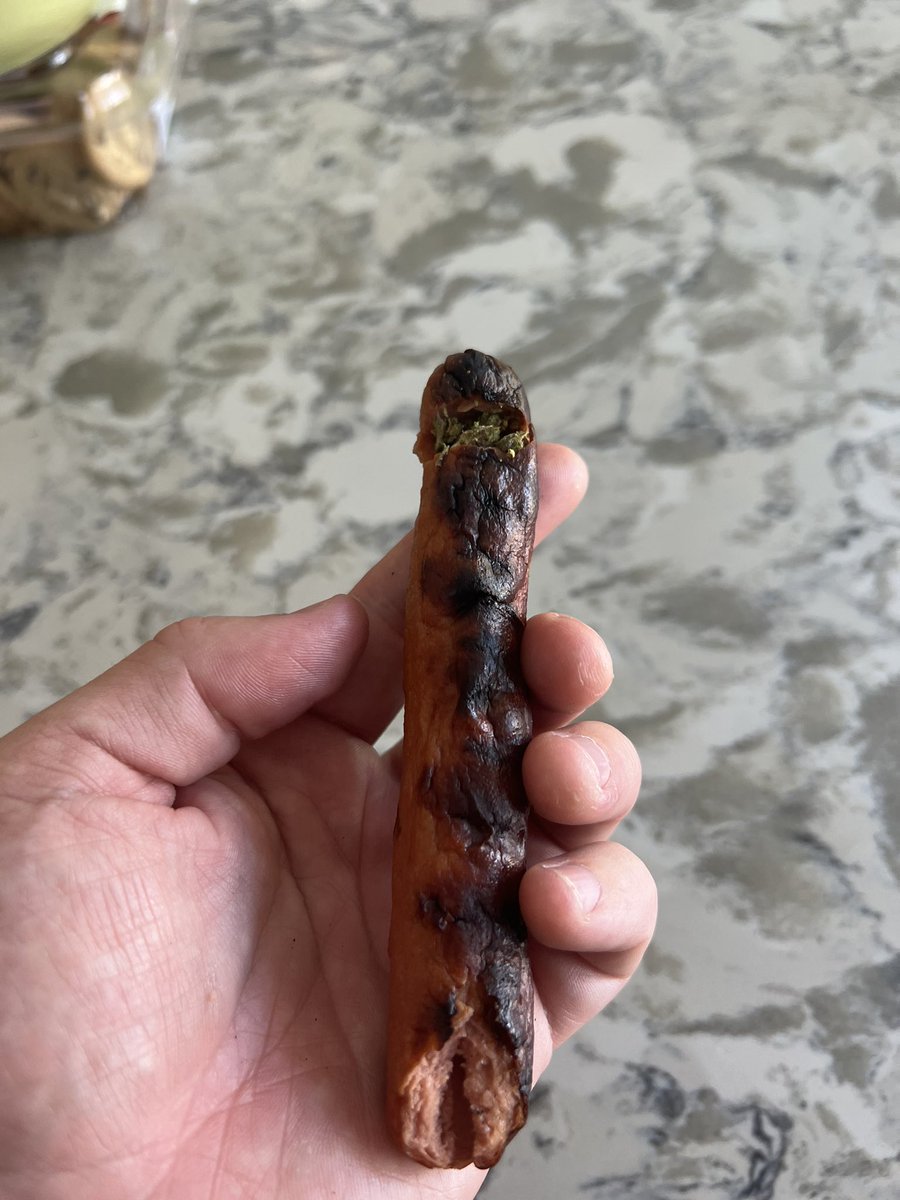 PFTCommenter's tweet photo. Drinking beer out of a hot dog is cool but have u ever smoked a bowl out of one? The Pot Dog https://t.co/jOqlgtrq3y