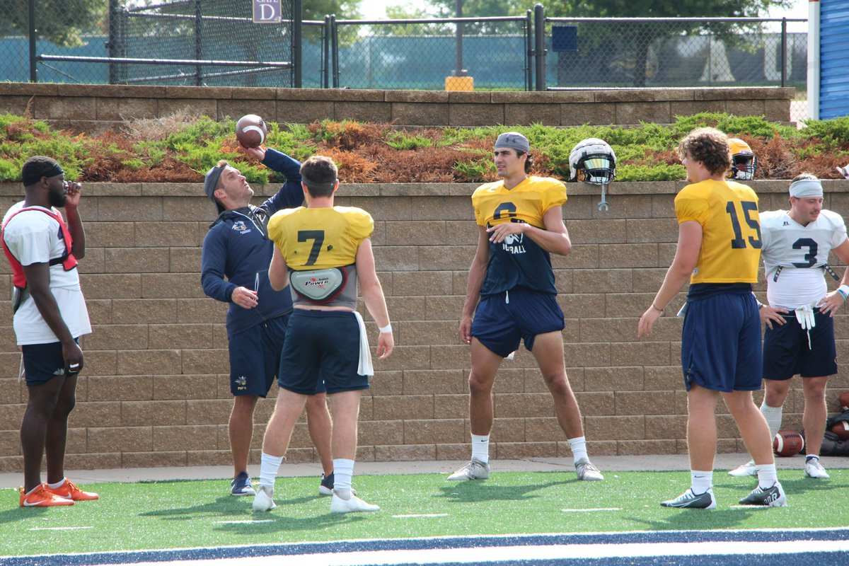 MattJZimmer's tweet photo. Stopped by @AugieFB practice this morning. Vikings open their season a week from today at Concordia-St. Paul. https://t.co/GxgbEAtAIt