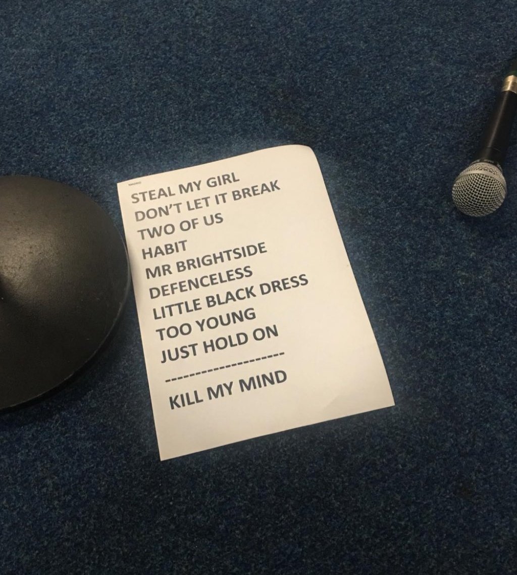 Louis_Guatemala's tweet photo. 📲| Louis en el CCME en 2019 cantó 4 canciones nuevas, "DLIBYH, Habit, Too Young y Defenceless" para el #LTLivestream cantó "Copy Of A Copy Of A Copy" y en el #AwayFromHomeFestival2021 cantó "Changes"
Creen que cante alguna canción nueva en el #AwayFromHomeFestival2022?? 👀 https://t.co/kzjcmaBo0x