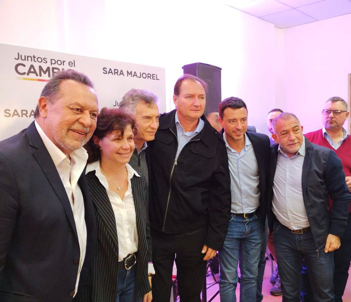 Con la presencia del ex presidente <a href="/mauriciomacri/">Mauricio Macri</a> acompañamos a <a href="/saramajorel/">Sara Majorel</a> y <a href="/DellarossaPedro/">Pedro Dellarossa</a> en Marcos Juárez #Córdoba #Juntos