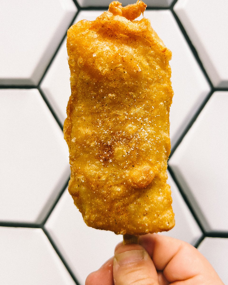 CoastalSeafoods's tweet photo. 💥ITS HERE💥 Fish on a Stick!!! In honor of the #MNStateFair our Mpls Cafe is kicking off our new Fried Fish by putting it on a stick! $5.99/ea or Make it a Basket with Fries &amp; Coastal Slaw for an additional $4.99! If you’re not out at the fair, stop on over and pick one up! https://t.co/jNIlhLNOJ4