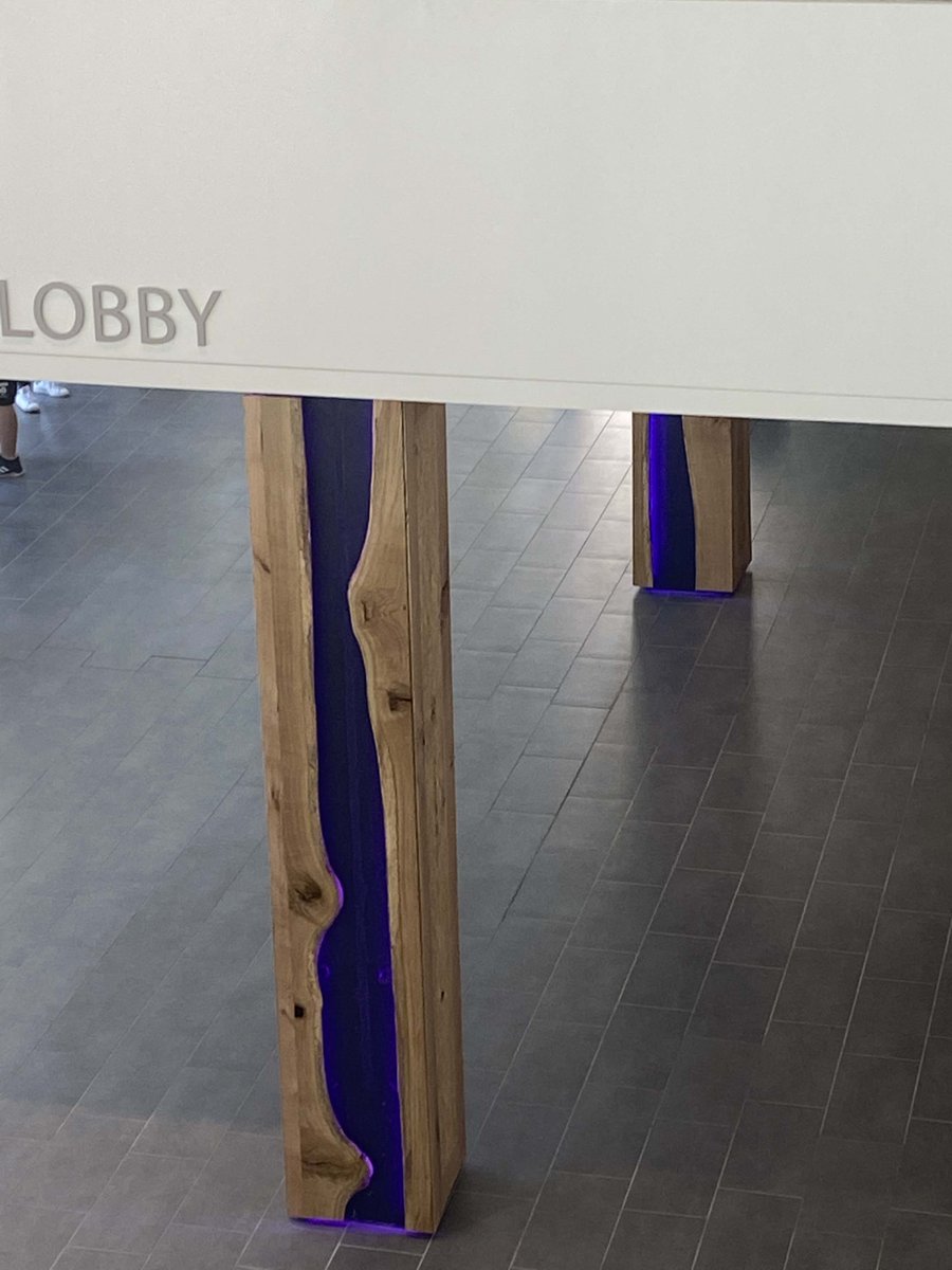 APDesignKState's tweet image. Check out the amazing work by the APDesign Fabrication Labs. Pillars using reclaimed wood recently installed in the McCain Auditorium Lobby! Beautiful work! #apdesign