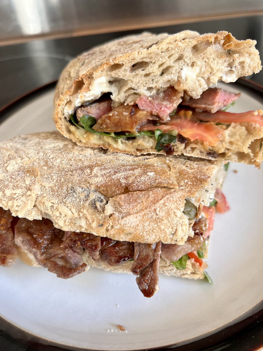 nic_laing1975's tweet photo. @philvickerytv @thismorning made your steak sandwich for tea tonight. 😱 was absolutely amazing. I added roasted garlic on top of the steak. Was delicious 🤤 #steak #thismorningrecipes #morish https://t.co/WWAtYeTwKG