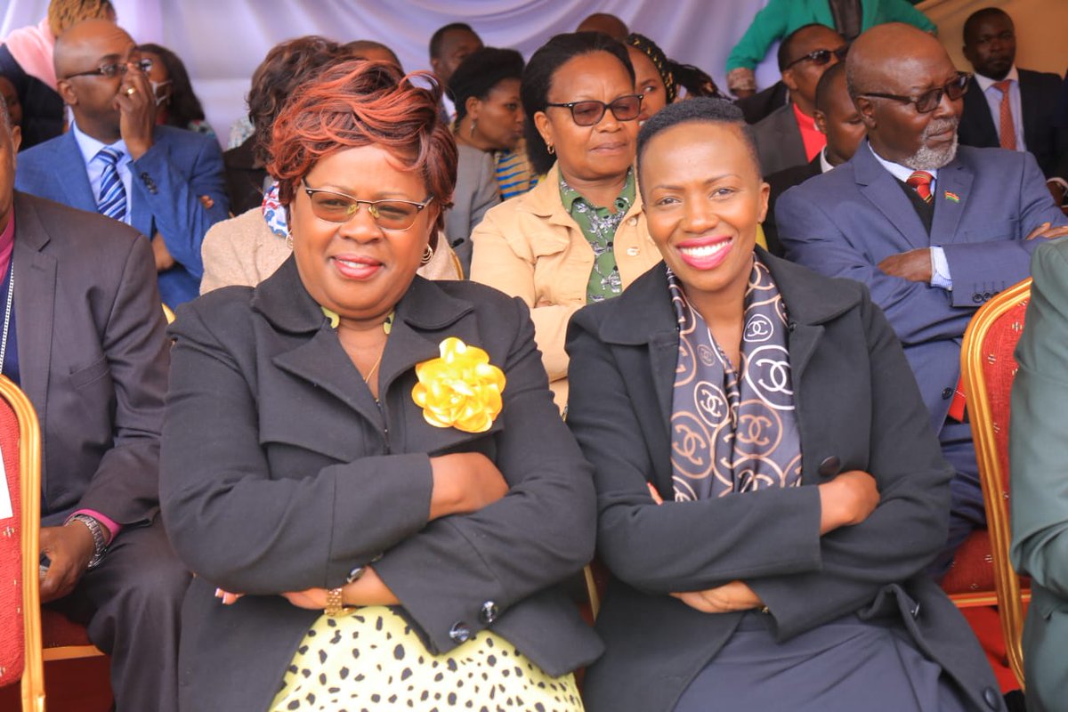 WahomeHon's tweet photo. Attended the swearing in ceremony of Murang’a Governor, H.E Dr.Irungu Kangata &amp; Deputy Governor H.E Stephen Munania. Congratulations @HonKangata  Muranga is ready for your leadership. 

#Governor #MurangaCounty https://t.co/ndOaoOEpPC