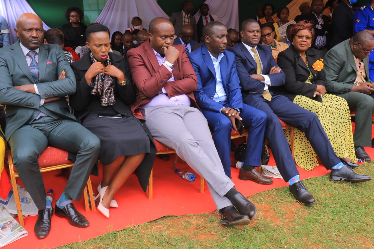 WahomeHon's tweet photo. Attended the swearing in ceremony of Murang’a Governor, H.E Dr.Irungu Kangata &amp; Deputy Governor H.E Stephen Munania. Congratulations @HonKangata  Muranga is ready for your leadership. 

#Governor #MurangaCounty https://t.co/ndOaoOEpPC