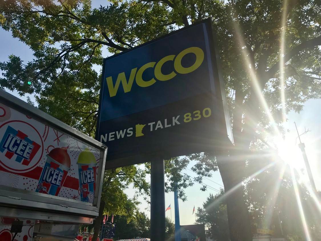 TMNwithVineeta's tweet photo. Tomorrow morning, @RadioDaveLee joins us live on the @wccoradio porch at the @mnstatefair!

Stop by from 8-9 am!

https://t.co/FVXKsLLDJK

#wavefordave! https://t.co/1kjjLqA6QR
