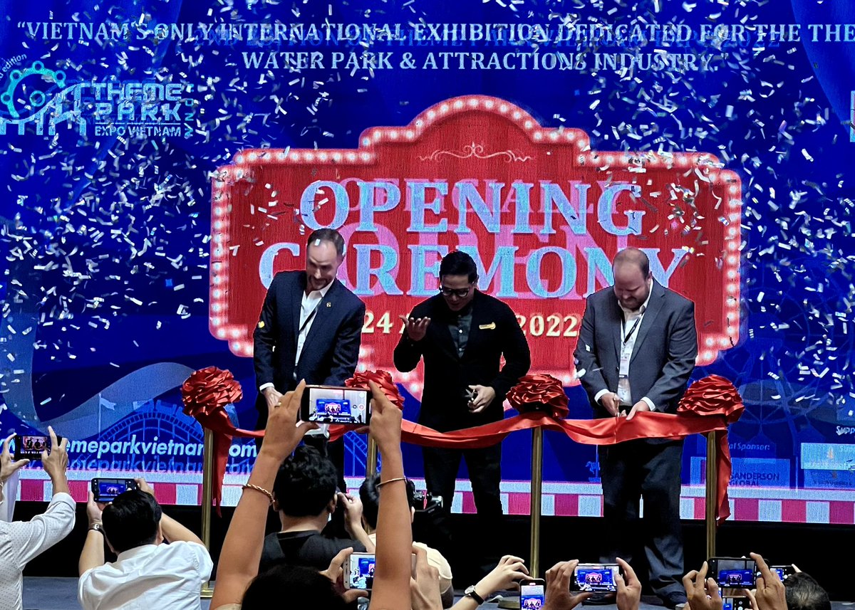 CaleHeit's tweet image. It’s a wrap! Theme Park Expo Vietnam in Ho Chi Minh City! Thanks to all those who came by the @FORRECdesigns booth.

After Glow Party at the Liberty Central Citypoint roof top organized and sponsored by our friends at Pico Play, Attractionz Consultancy, Vekoma &amp;amp; FORREC!