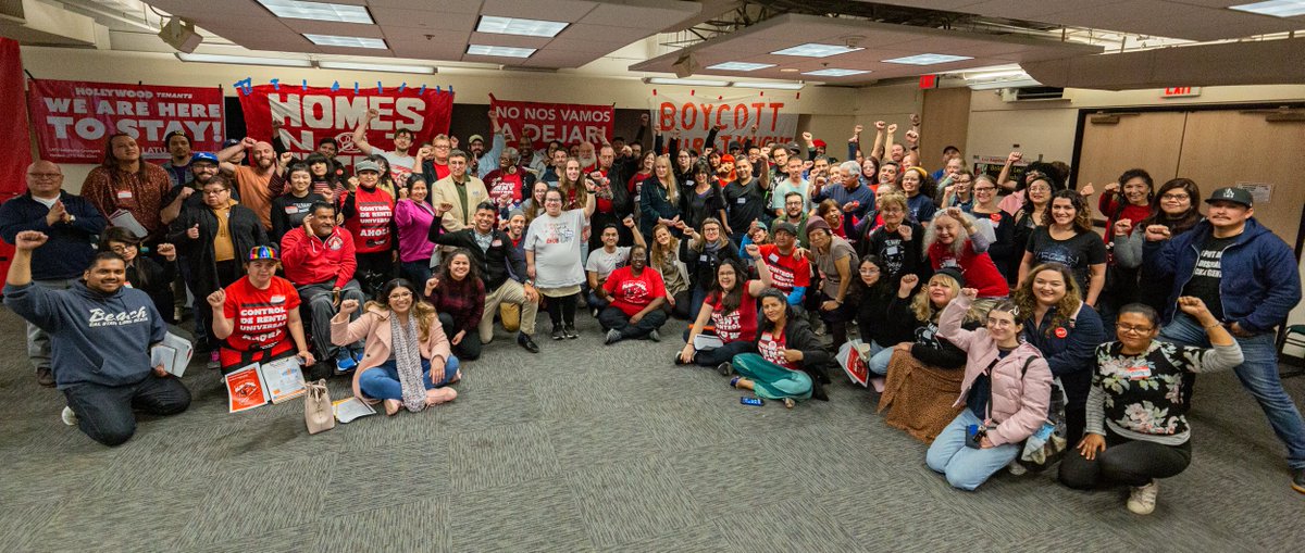 atun_rsia's tweet photo. *HOW TO START A TENANTS UNION*
Sunday, Aug 28 w/ members of @LATenantsUnion 
Sunday, Sep 25 w/ members of @CHTenantUnion 

4-5:30pm Pacific / 7-8:30pm Eastern

Join us to learn how we built our tenant unions and how you can build one in your neighborhood or city. https://t.co/zqdsb3q583