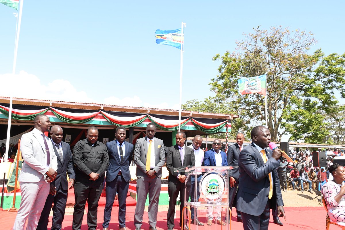 Laikipia_health's tweet photo. In addition to calling for the reinstating of doctors to the @LHS_Laikipia, he made commitments to increasing staff numbers, the number of outlets in the service, among other changes He will make in his second term. https://t.co/2uLjshfG1X