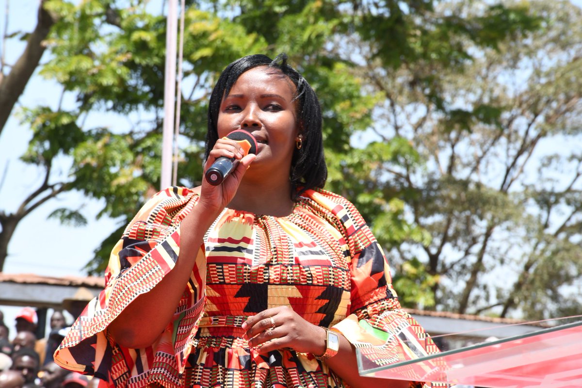 Laikipia_health's tweet photo. He also expressed  a willingness to incorporate beneficial ideas from differing quarters, as he was joined by new and outgoing leaders in the County in calls for unity and working together for the betterment of the Laikipians https://t.co/u06q05eleH
