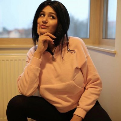 Julia Tica on Twitter: "#NewProfilePic https://t.co/w4HOovcwUm" / Twitter