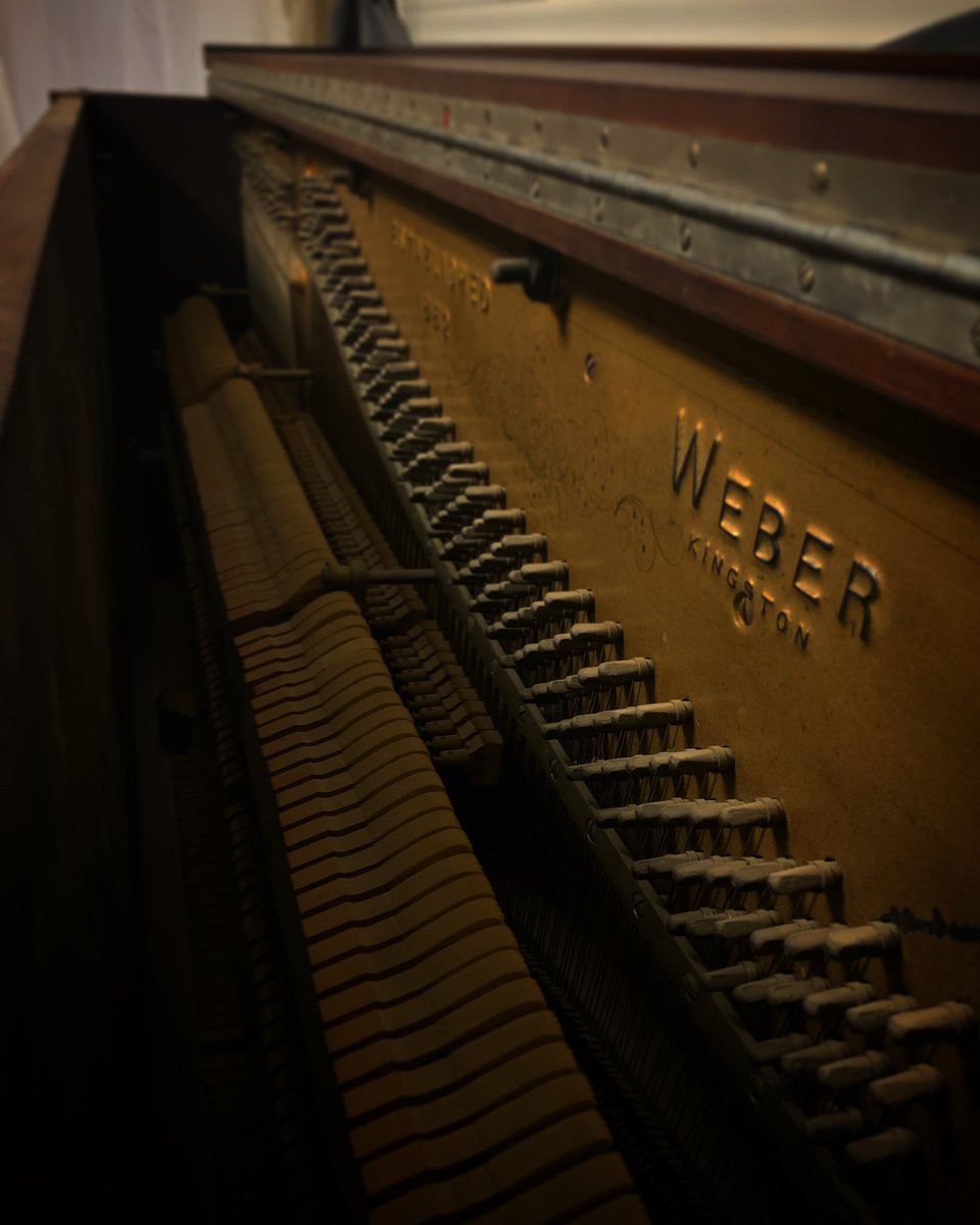 6StringedStudio's tweet image. Weber Upright Piano #canadianmade
