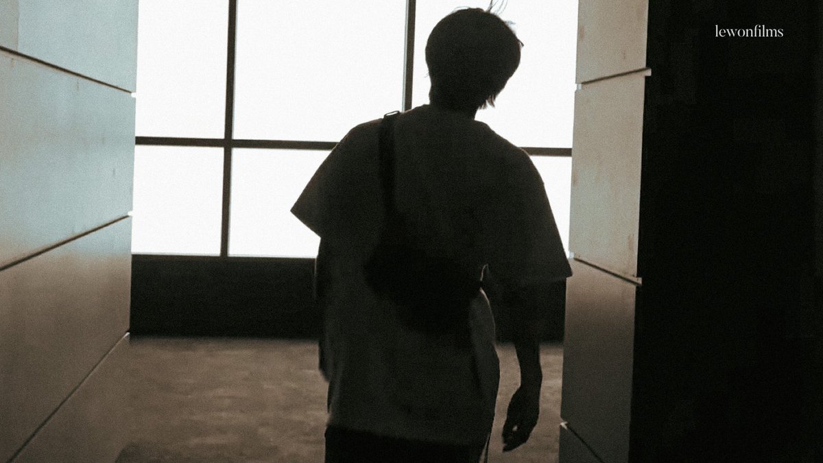 lewonfilms's tweet photo. 🎞 just how long have you been suffering alone leo? #LEO #리오 #traineeA https://t.co/OCIpqTGPsb