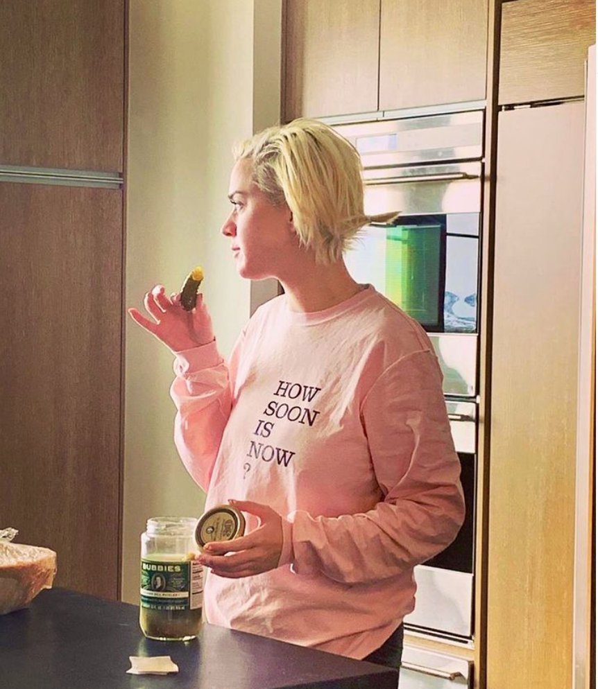 bubbiespickles's tweet image. Throwback to the day @Katyperry was eating my Kosher Dill Pickles. #repost #katyperry