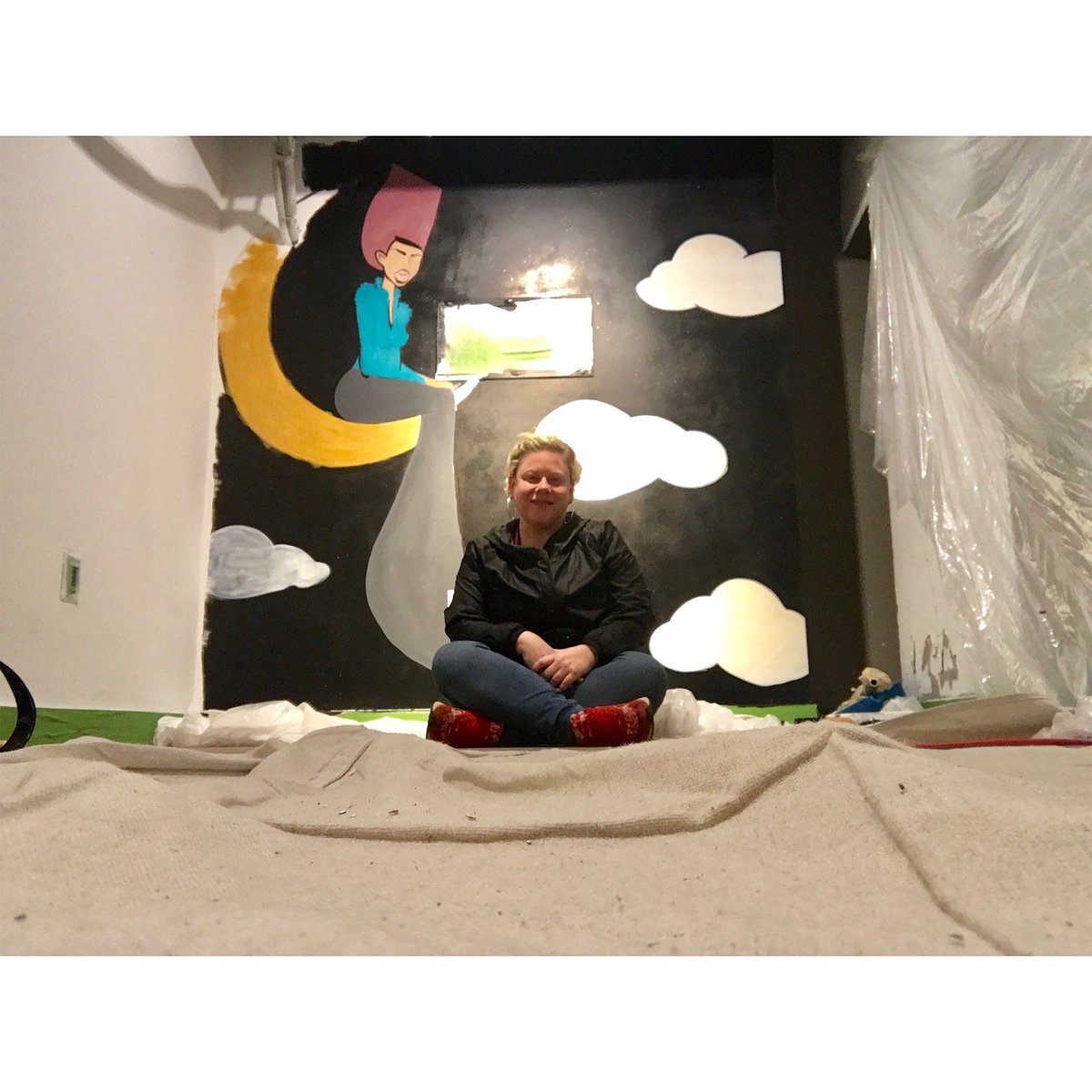 Indielifemedia's tweet photo. Meet Stacey@FLYGIRRL Wilson, Philly Creative Ambassador, urban illustrator, muralist &amp; the mastermind behind branding those infamous "Jawn" T-shirts. Check her out at next month's First Friday on 9/2. RSVP here: https://t.co/Yg7AdafK9m #firstfriday #indielife #creativestudio https://t.co/at8tlU8vVe