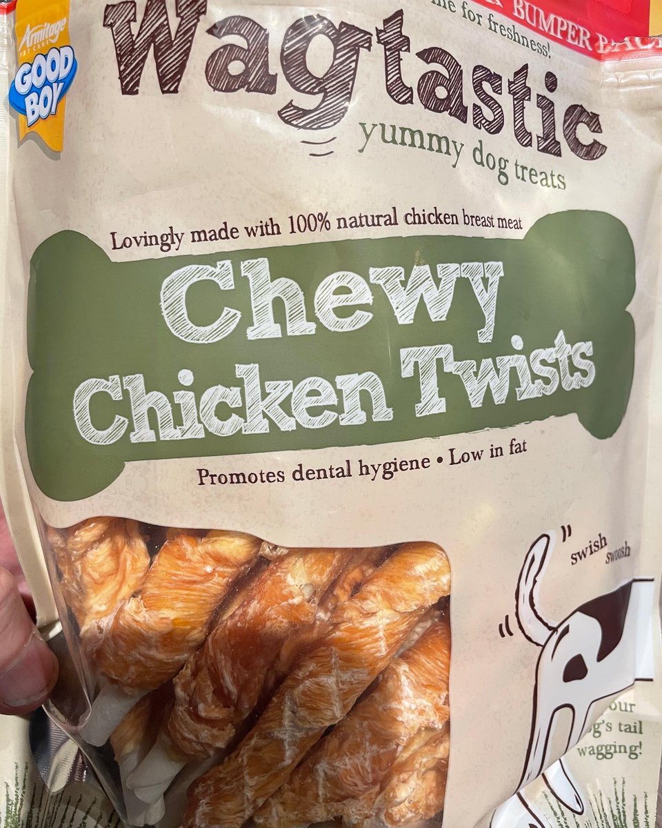 neilagreenwood's tweet photo. *** DOG OWNERS BEWARE ***
I am SO ANGRY at @goodboydog_ just bought these treats thinking they were 100% chicken breast. They are NOT! My small dog nearly choked when the rawhide unravelled and was half down her throat half in her mouth. Always read the back! https://t.co/AmVkJi98tN