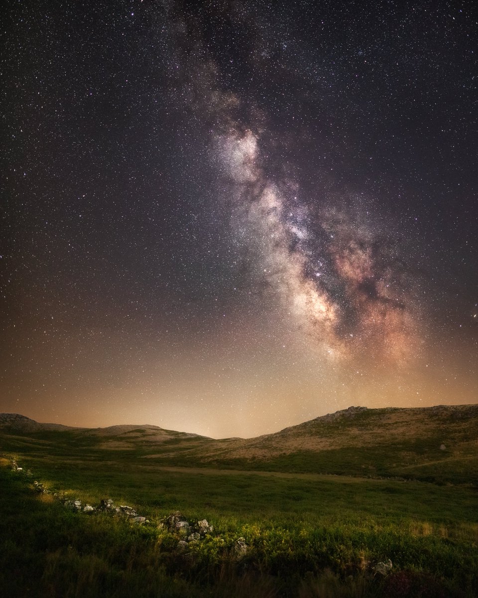 andre97almeida's tweet photo. Good Night! Check my latest artwork!

"There Will Always be Light in the Darkest Places"

#photography #Astrophotography #nftphotographer #NFTartist #NFTart #NFTCommunity #NFT #NFTs #NFTphotography #stars #night #nightsky #MilkyWay https://t.co/uyfoGjLGmN