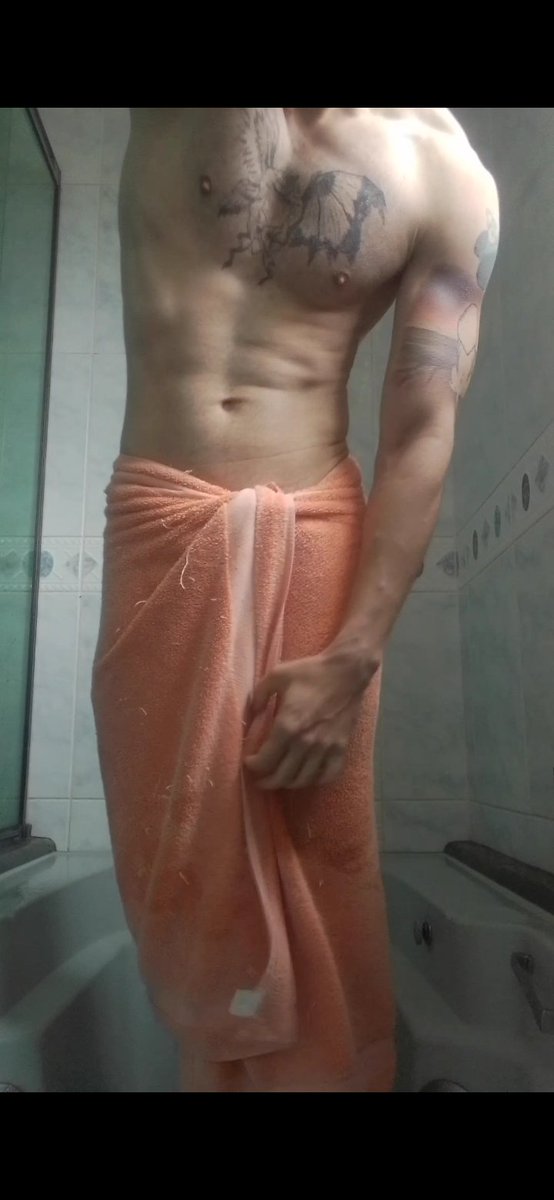 ow_muh's tweet photo. #shower #boy #GayBoysX https://t.co/JNQo0rEgik