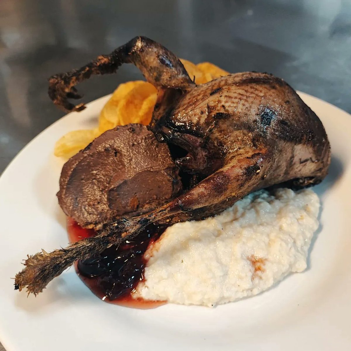 The first Grouse of the season

Whole Roast Grouse, Game Crisps &amp; Bread Sauce

#grouse #grousedinner #grouseseason