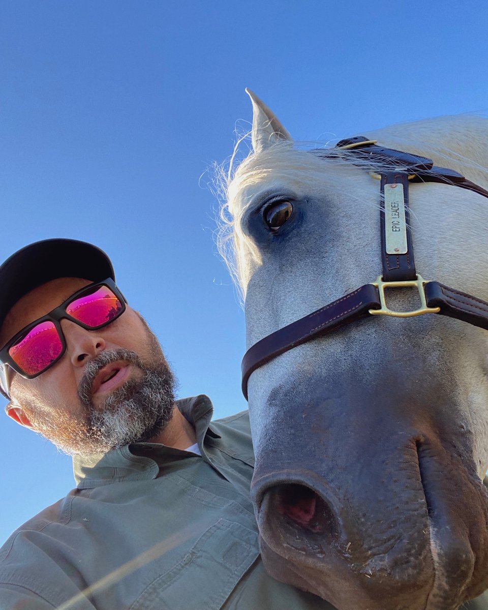 EPIC LEADER showing some love to his favorite photographer, the incomparable Bee Silva!