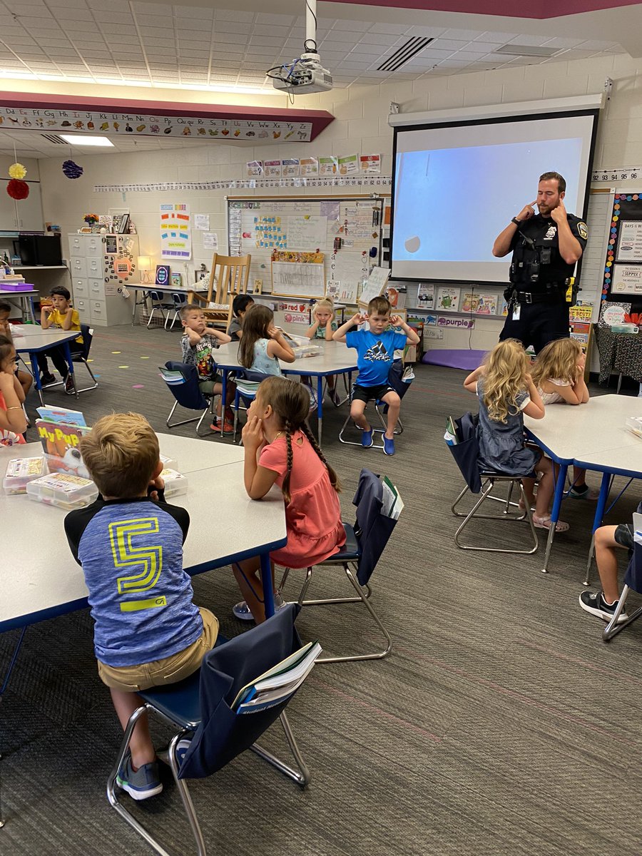 MrsOBrienTME's tweet photo. This week we learned how to stay safe at school from Officer Zimmerman or should I say “Officer Cinnamon”!! 🤪 Thanks for teaching these Kinder Kids so many important safety tips! 😃@TowneMeadow https://t.co/mtwEKHsjHJ